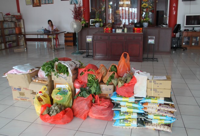 Food delivered to Ci Hang Chempaka Welfare Association on 16 July.