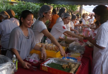 Mass Food Offering to the public - Finding happiness in humbly serving and giving.