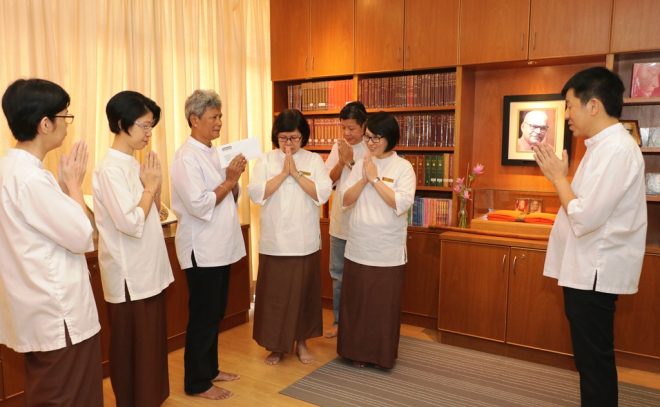 TBCM Treasurer Sis. Paruadi expressing appreciation to Nalanda Buddhist Society.